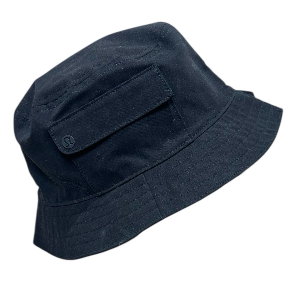 Lululemon Black On My Level Bucket Hat S/M